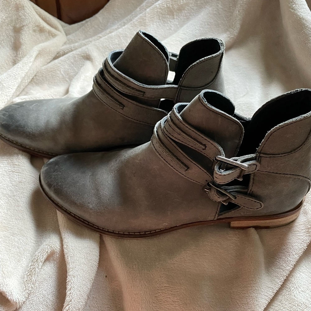 Free People Braeburn Booties